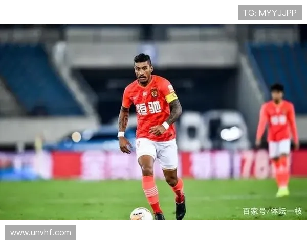 广州足球队强势领跑大师赛积分榜积分达到79分展现冠军实力 广州足球队强势领跑大师赛积分榜积分达到79分展现冠军实力